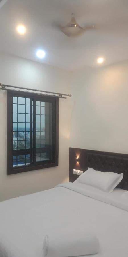 M G Residency Hotel Chikmagalūr Екстериор снимка