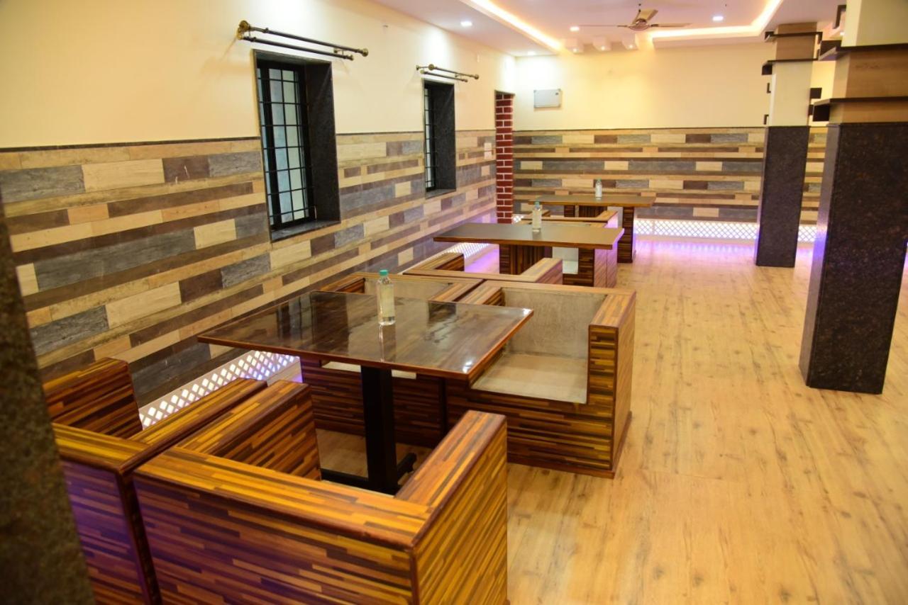 M G Residency Hotel Chikmagalūr Екстериор снимка