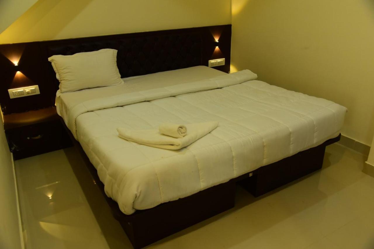 M G Residency Hotel Chikmagalūr Екстериор снимка