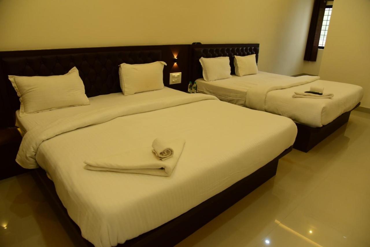 M G Residency Hotel Chikmagalūr Екстериор снимка